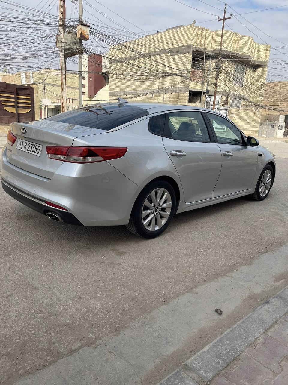 اوبتما 17كلين بدون صبغ وبدون فتح بدون ايرباك فقط بارد بجاملغ فول عدا البنوراما رقم بغداد دولي سنويه وهزه جدد ماشيه 60 سياره جاهزه بدون نقص سعر 137 وبيها مجال للاستفسار ***********
