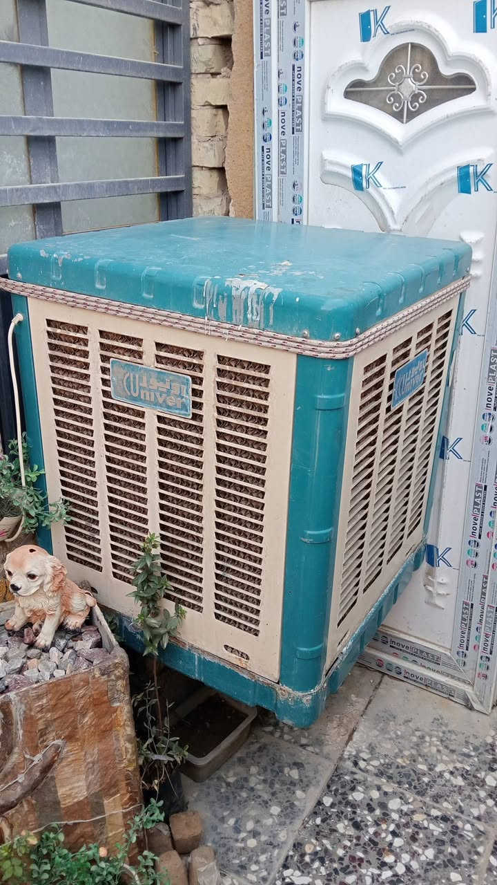 مبردة الأصلية للبيع اخت الجديدة حجم كبير الحلفات كارتون السعر ١٢٥الف للاتصال او  على الواتساب ***********
