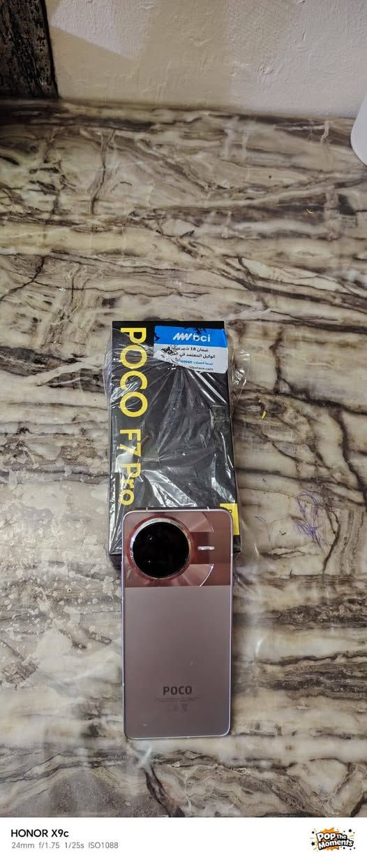 السلام عليكم
👑جهازPoco F7 pro 👑
                بوكو  F7  برو
مثل ما تشوف نضافتة 100/100 كلش نضيف مكفول من الشخط أو الضربه أو حته الخدش جهاز وكالة حاله حال الجديد كلش محافظ عليه
شويه من مواصفاته 
ذاكره 512💾 عشوائي 12+12 يعني يصير24 رام نوع الذاكرة DDR5 X
شاشة جدا قويه WQHD+ كلش ممتازه
الجهاز مقاوم للكسر🦾 وضد الماء💧120فريم
كاميرات🎥 جدا ممتازه فديو يصور 4K🎥 عليه 60 فريم و 8k عليه 24 فريم معه تثبيت بصري ممتاز و تقريبا 20X
🔋🪫بطارية 6000 ملي اب و شاحن90W 
كلش سريع ⚡اقل من ربع ساعه يفول شحن⚡
معالج🐉 8Gen3 🐉معروف و جدا قوي 120FPS
صوت جدا مواضح دولبي اتموس 
الجهاز كامل ملحقات الاصليه الكارتون و الشاحن و الكفر السلكون 
الجهاز وكالة يا شباب الجهاز وكالة BCI مثل ما موضح بالصوره ضمان 18 شهر و الجهاز داخل الضمان هم 
عنواني النجف الاشرف 
رقمي: ***********
السعر خاص
