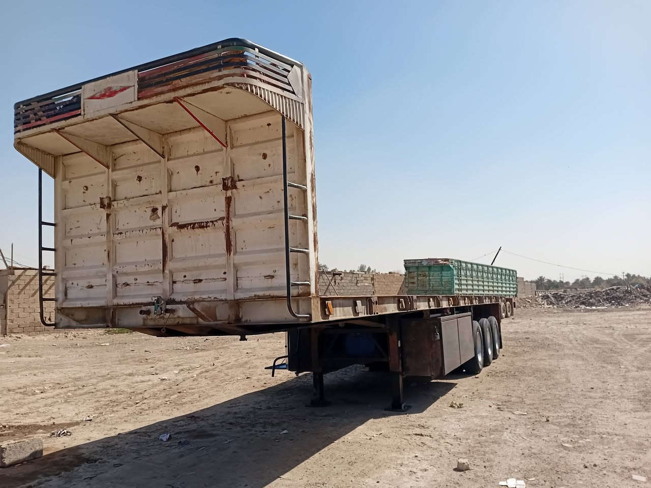 عربانه للبيع جاهزه للعمل مكفوله كفاله عامه حداديه الطول ١٢ونص مكان بغداد الفظيليه(***********)(***********)
