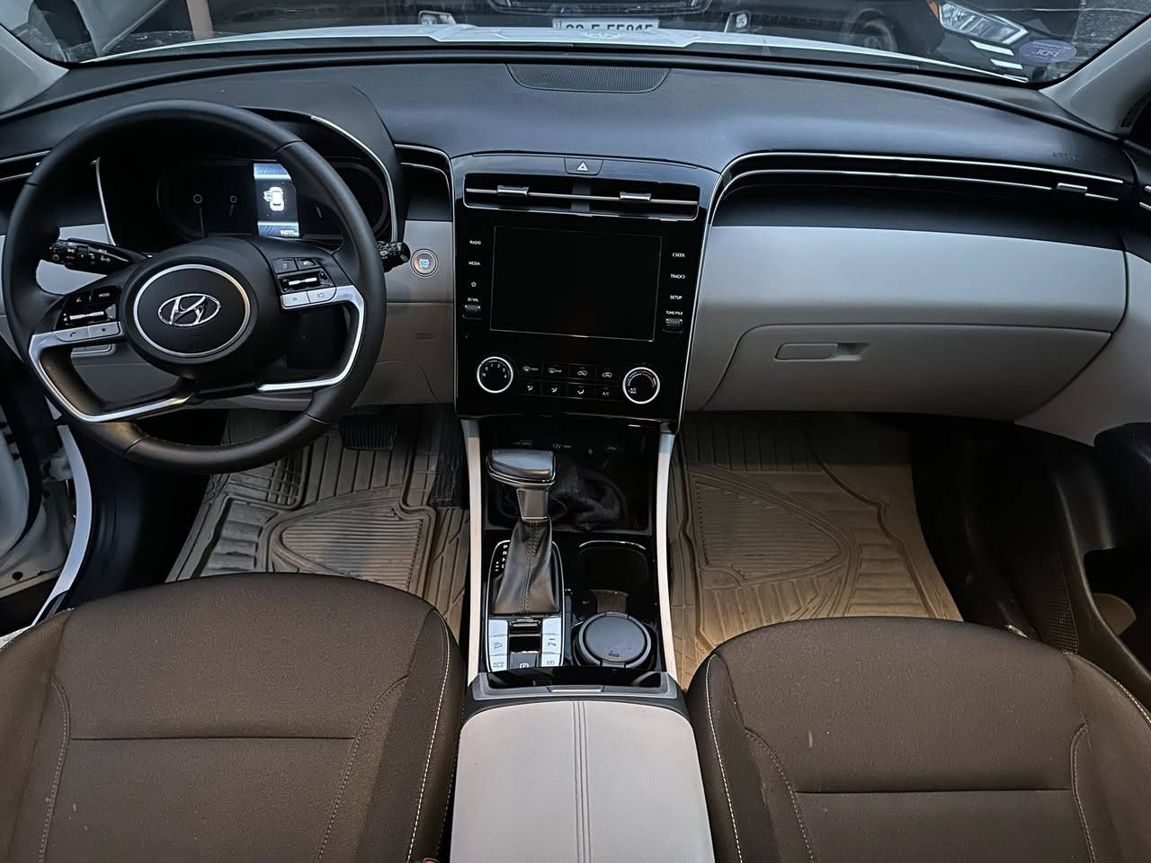 سلام عليكم
تكسون خليجي 

كوري

موديل ٢٠٢١

٢ بصمه

موبايل شحن

٢ كشن كهرب

بردات صفحه

سنيوبه جديده

ماشي ٩٤ الف

بدون صبغ

مكانين تعديل بارد

سعر ١٩٥ بی مجال

رقم موبايل واتس اب

***********
