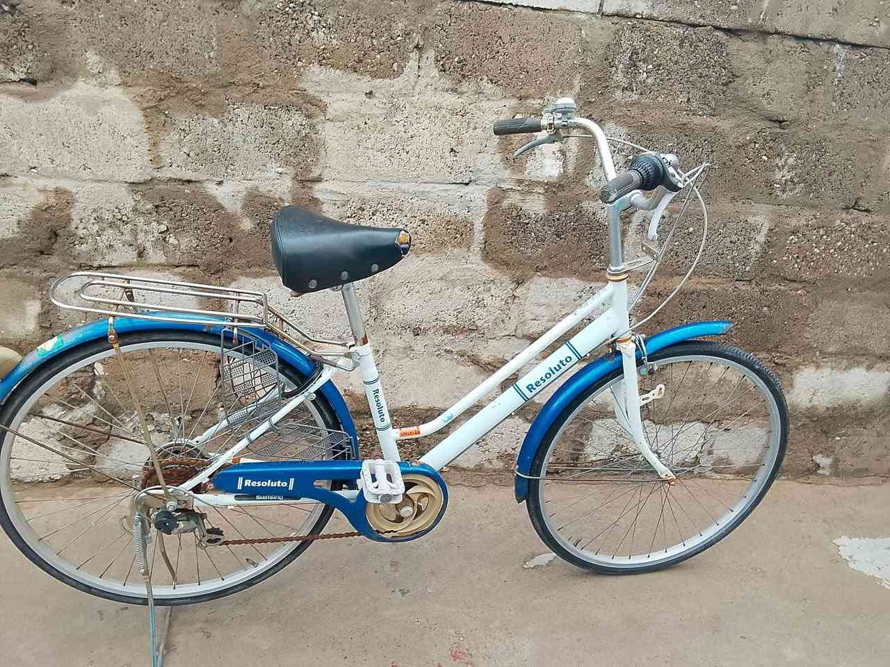 باسكل للبيع مكينة شغال رقم واحد سعر مناسب الاتصال بهذا الرقم ***********
