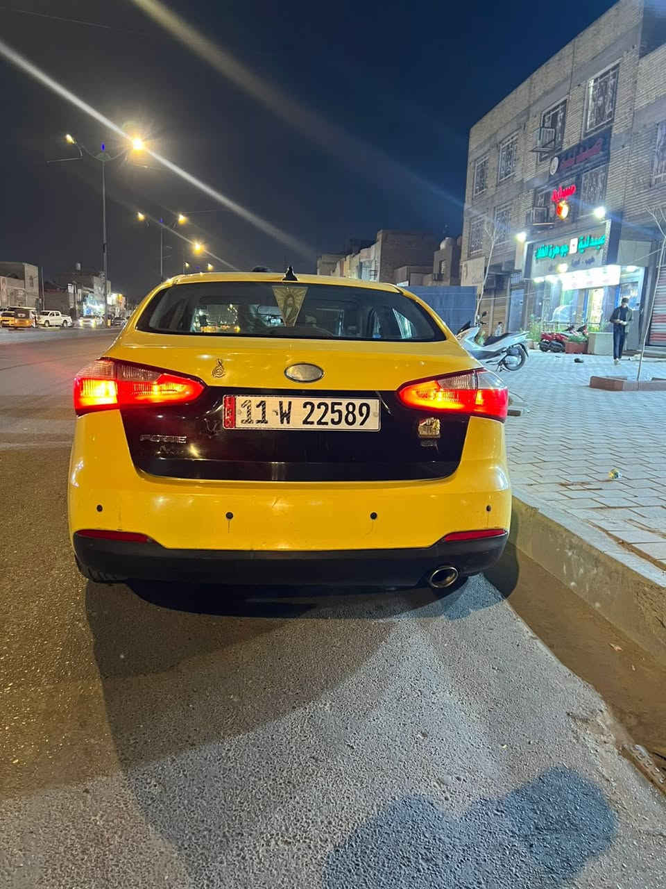 يالله  شباب كيا فورتي موديل 14 ليبل واحد عدى جاملغ ايمن امامي  مكينه 1800 جي دي اي مفتوح كازكيت بيه قبل سبوع تخم تاير باتري نقصه كماليات السعر 95
*********** ابو مصطفى 
لحد يراسلني مكلف بالنشر
