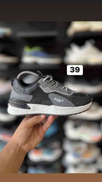 سعر القطعه 10
القياسات من 39 الى 45 
نضافه 90‎%‎
العنوآن نجف ملحق الروان 
توصيل 🚚 محافظات 6 داخل النجف3 
*********** واتساب
