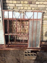 3 شبابيك • متر ونص • 2 بيبان