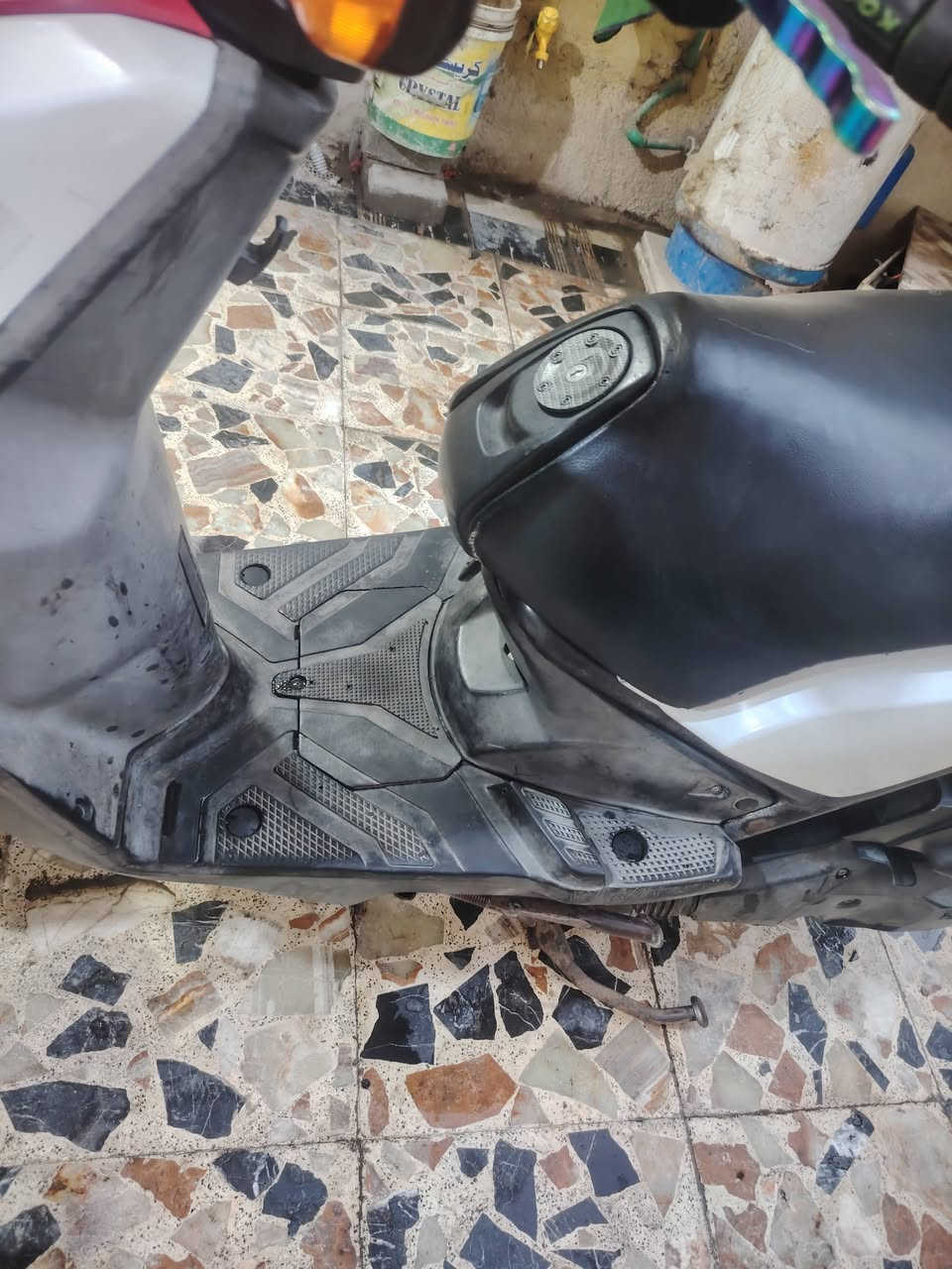 لبيع سكنس جبلي تخبل دراجة اي نقص مابية تخبل كفراتة مختمة سعرها ٩٥٠الف شراي يخابر خادم ***********
