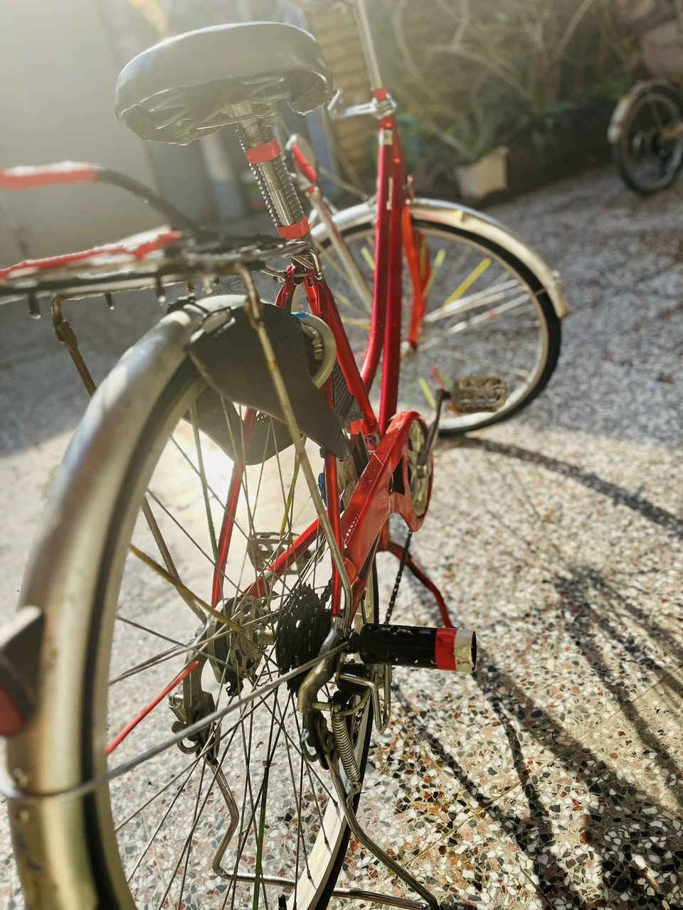 ''مسعجل على البيع''                                             استخدام قليل                                                          شغال100‎%                                                              باسكل نضيف كلش                                              الحجم:26                                                              المكان:(بغداد عبيدي ثانية)                                    الاتصال:(***********)                                     السعر:80بي مجال لشراي
