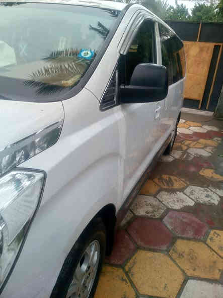 السلام عليكم ستاركس موديل ٢٠١٢ مفتوح بيها تقشير بسيط والباقي كفاله كير ومحرك حداديه رقم بغداد انكليزي تحويل ثاني يوم السعر قفل ١٦٠ المو شراي لا يتصل مكاني بغداد التاجي رقم الهاتف ***********
