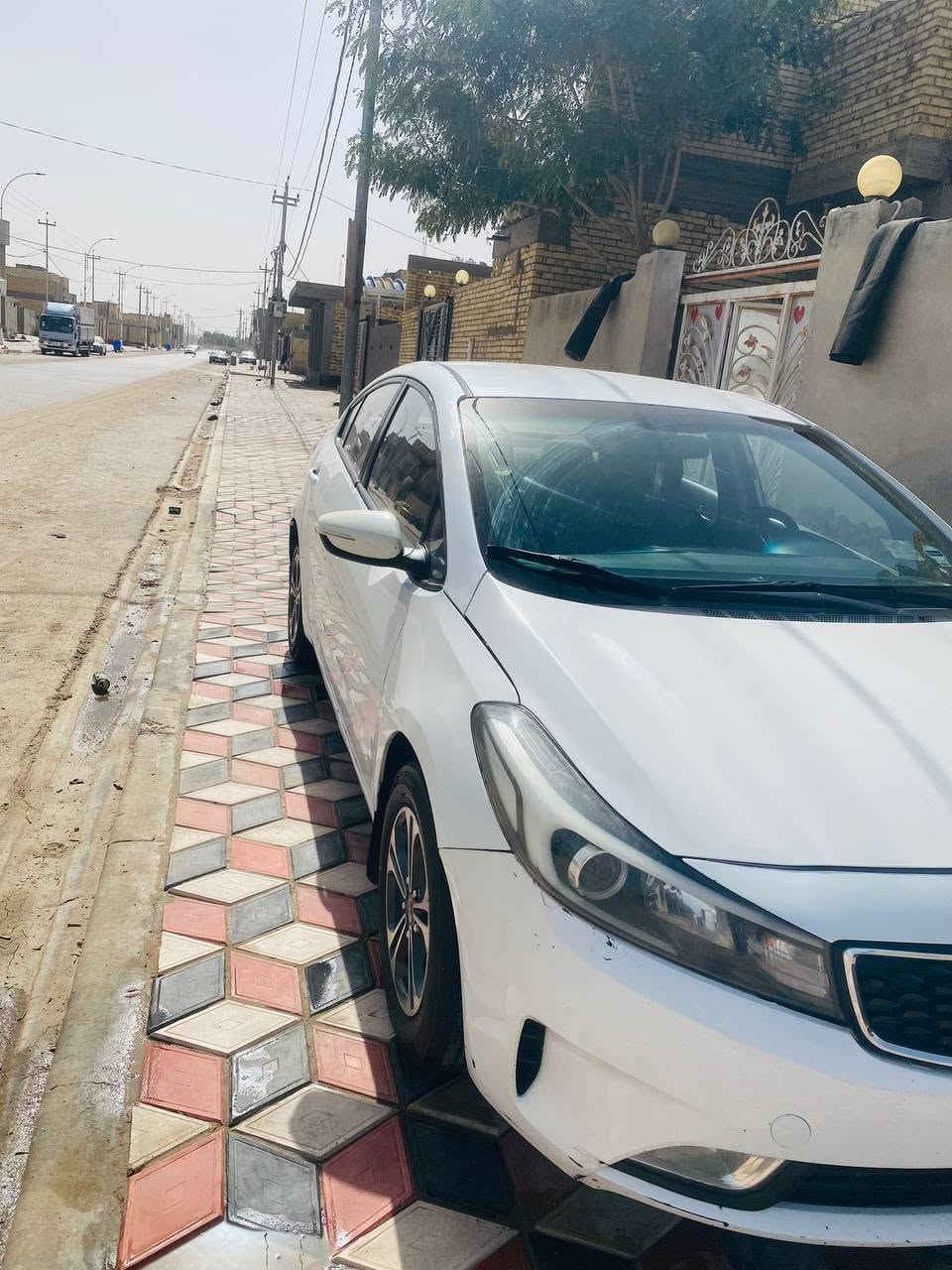 سيراتو موديل 2017 خليجي بيع او مراوس حسب القناعه  كير محرك تبريد خير من الله مقدم جديد رقم قادسيه بيهه 3 قطع المواصفات شاشه كامره اشاير بلمري ويل كب مكان السياره السماوه قضاء الرميثه السعر 108 وبيهه مجال 
***********
