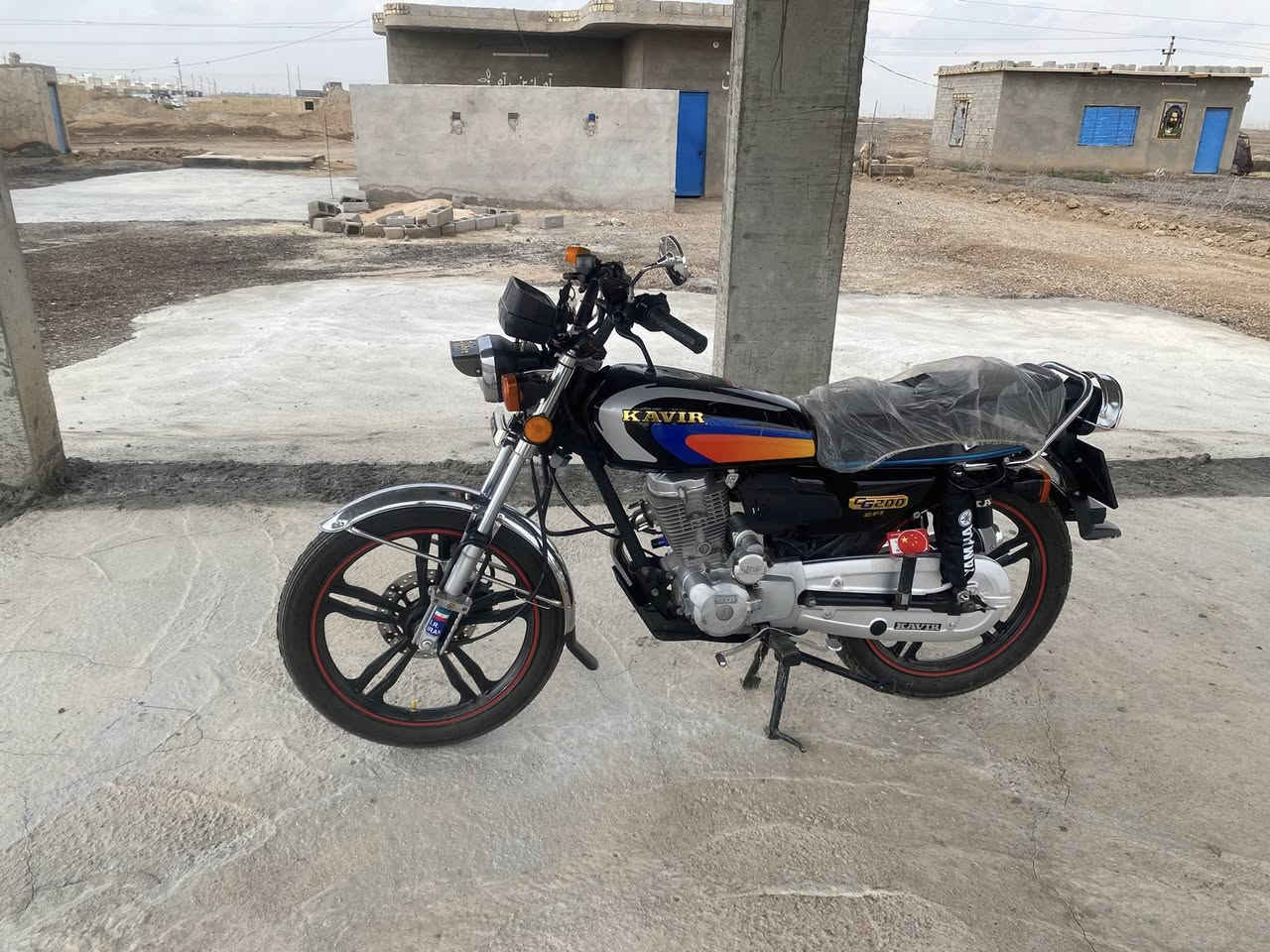 كوير ايران 200 كابريتر
محرك مفتوح فقط بستم 
مطابقه من تاير للتاير 
دهن امزويل
بانزين فقط محسن 

اخوان سعر 1200 وبيهه مجال بسيط

بدون اوراق 
شراي يتصل وبخدمتة
***********
