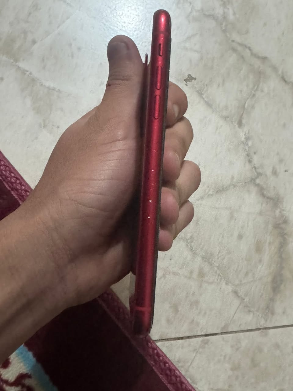 11 عادي بلادي كلشي ممبدل بي  بطارية 74 ذاكرة128 نظيف سعر200الف يوجد توصيل     ***********
