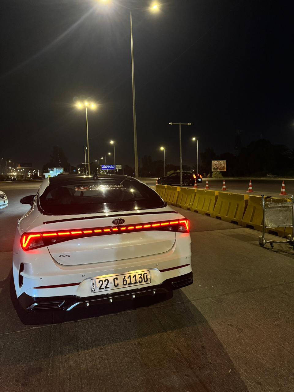 السلام عليكم من رخصت الادمن …
2021 /K5 GT LlNE 🔥🔥
وارد خليجي  +بانورما فوول الفووول 
بدون دواخل بدون ايرباك  
_2000دوش 
تحديد مسار  -مثبت سرعه -قياده ذاتيه
ماشيه 60 الف حقيقي
_تحديد النقطه العمياء 
_لد امامي LED 
_3عدسات زنون
_داخل بيجي و صاج 
_اشاير بلـ مري 
_4وضعيات قياده Sport..kustum..Normal..samart
‏_بصمه+تشغيل عن بعد 
_حساس امامي خلفي. رادار 
_السياره جديده و حلوه🔥✨
_حادث السياره بسيط ربع بنيد 
_ كشنات كهرباء  +تفئه تبريد 
…. مكاني بغداد العامريه 
الرقم***********

… 197وبيها مجال للطيبين🔥
