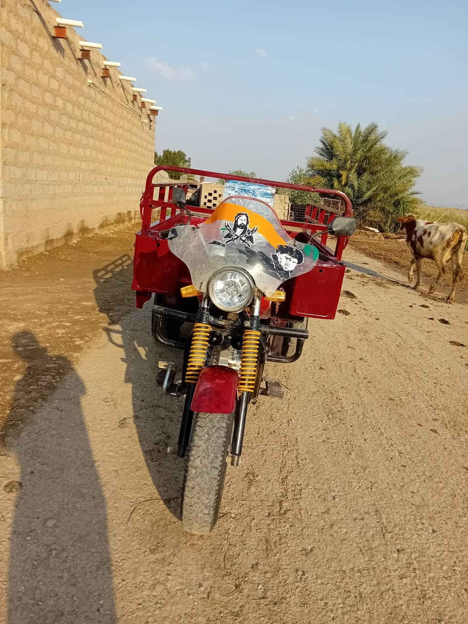 سلام عليكم ستوته للبيع موديل 2014 وراق صولية مابيهة اي نقص مكان واسط العزيزية السعر 900 وبيهة مجال 
***********
