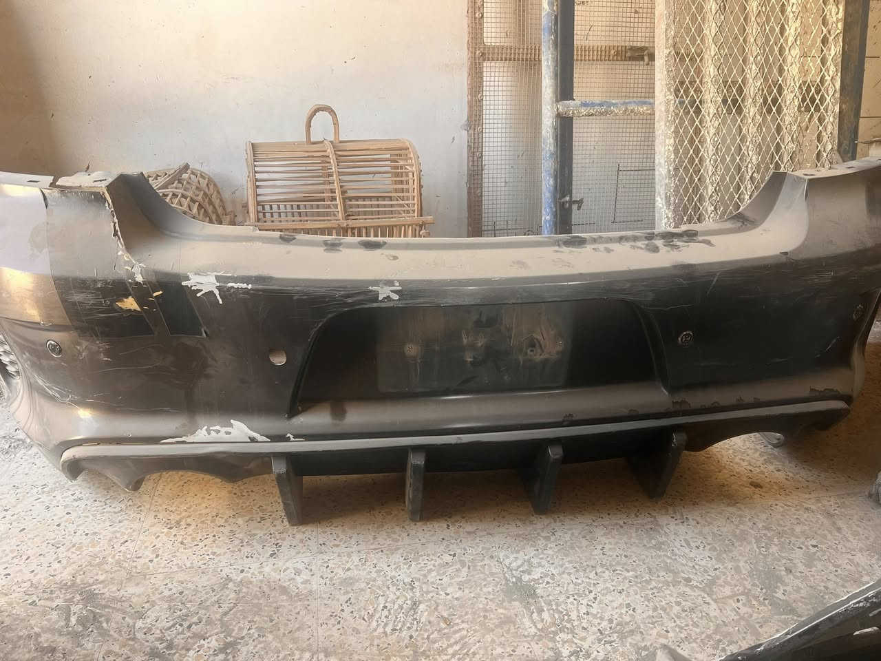 السلام عليكم شباب دعاميات ونفخات وايت بدي لبيع مكان بغداد السعر 100 رقم الهاتف ***********
