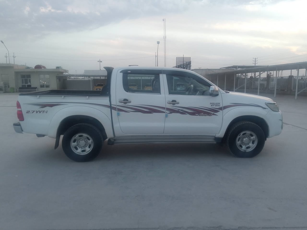 السلام عليكم تويوتا هايلوكس موديل 2014 كويتي اوتماتيك مكفوله كفالة عامه رقم واسط دولي تحويل مباشر مكان السياره واسط الكوت الاستفسار 
***********

***********
