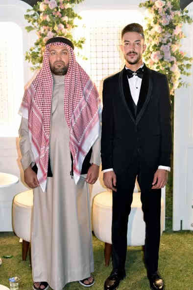 جانب من صور  الغالي 
مدرع موسى البطاوي🩷
لسنإ الوحيدون لكننأ الأفضل 
بحضور أبناء عمومته الله يحفظهم جميعاً
 ستـوديـو أركــــــان للتــــــصوير📸
     معنا وثـق أجمـل لحظات عمرك🔸
تصوير بأحدث كاميرات التصوير🔸
تصوير جوي {درون}  🔸
تصوير الأعلانات التجارية🔸
جلسات تصوير خارجية🔸
حدائق خاصة بتصوير العرسان
لخبرة أمتدت لأكثر من ثلاثون عام...❤️👍
لمزيد من الصور قناة التليجرام> https://t.me/jjjjhhid
    العنوان : بغداد - المدائن - مقابل دائرة أحوال المدائن
رد     للأتصال والأستفسار
      أستوديو اركان:***********     محمد العجيلي
:***********‏
https://youtu.be/CDTgchr_kuI?si=2woCL38iApD3BzFi
