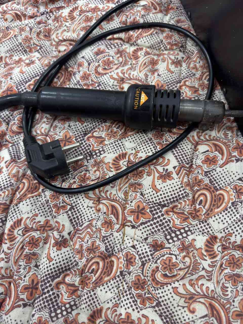 سلام عليكم
للبيع هيدكان اصلي حرارة اكثر من 500 شرط الفحص موجود فيديوهات فحص 

السعر 50 الف

بس تجيبلة كاوية ب5 الاف تطلع الوايرات مالتها وتربطهن هواء قوي 
الجهاز دبل محول 2 كارتات المضخة حجم كبير وزنة ثكيل 
العنوان بغداد وموجود توصيل


**إذا كنت صاحب هذا الإعلان وتريد حذفه لأي سبب، رجاءا أرسل رسالة إلى الدعم الفني**