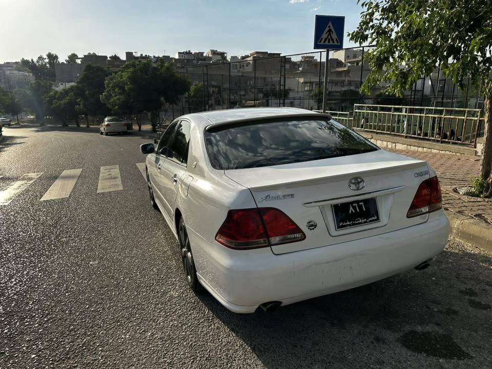180 گیڕ گەورە مەکینە بچووک
شاهینە سپۆڕت ١٨٠ گێڕ گەورەی مەکینە بچوک ئاڵتونی بازاڕ
 سێ دووگمە

موس موس موس 
کۆدی هەیە 
مۆدێل ٢٠٠٧ لۆک لۆک 
گێڕ و مەکینە بە شەرت حەتا قەباخ تابتی مەکینە نەکراوەتەوە
لایتی لۆک و ناوچەی کوێر 
 چوار تایەی لۆک 

داشبڵی ڕەقەم یەک بێ شکاوی و قرنج 
تەبرید سارد و گەرم تازە غازی پڕکراوەتەوە
کەم و کورتی نیە سەیارەی ماڵەوەیە نەک مەعرەز 

نرخی ٦٧ گەڵا و مامەڵەیەکی برایانە 
***********
