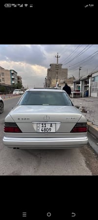 مرسيدس دب بيبي • ١٩٩٣ • حجم ٣٢٠