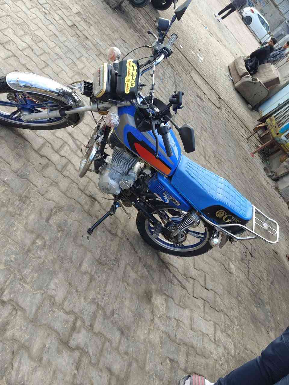 السلام عليكم دراجه لبيع 5 كير مديل 23 دراجه خير من  الله كبال عينك اي نقص مابيه  دراجه حلوه ناعمه السعر 600وبيهه مجال  مكاني المحموديه هاذا رقمي ***********
***********
