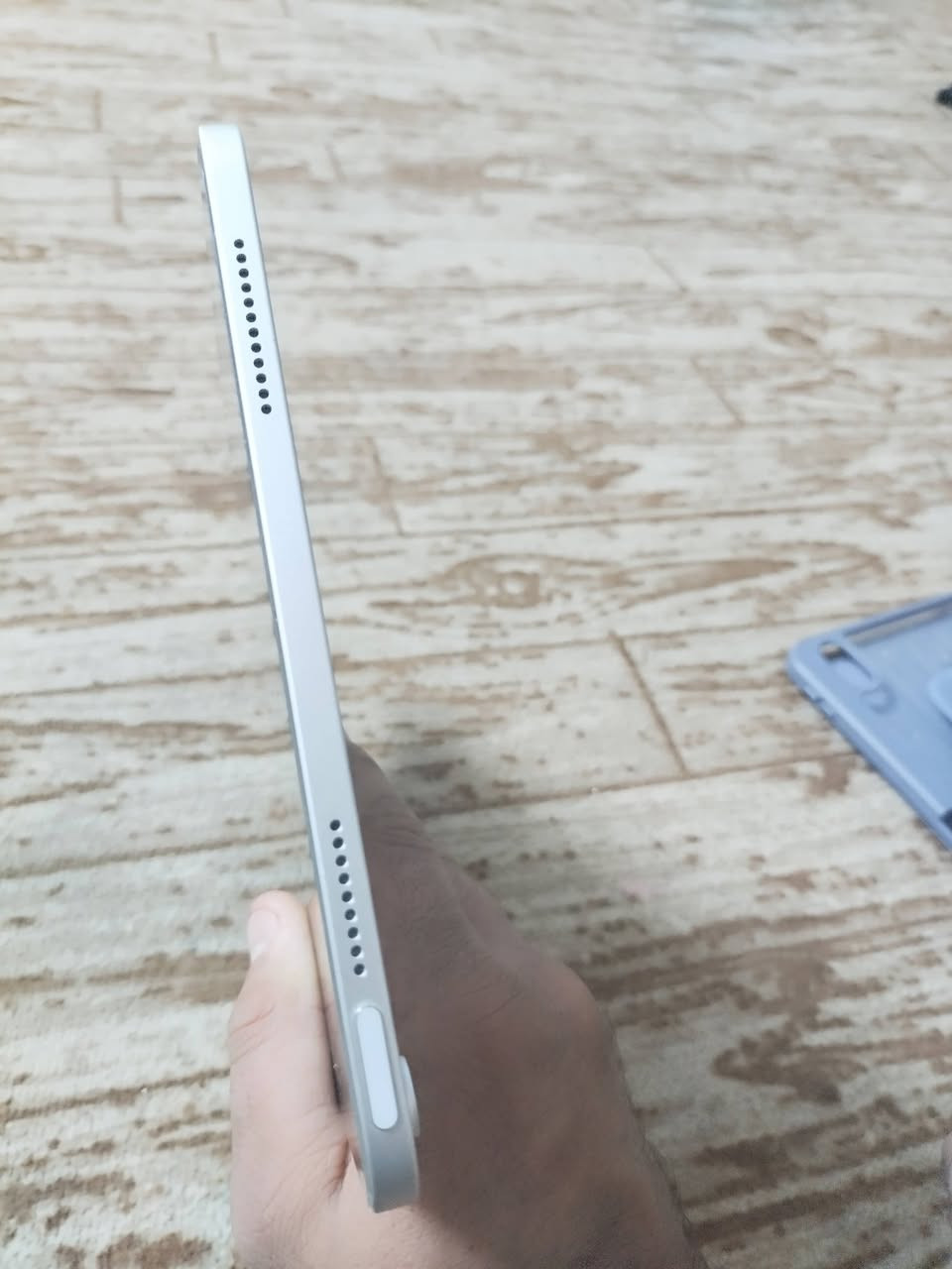 ايباد 10 بعدة بضمان ذاكرة 256 مكاني بغداد الشعلة رايدة 450 الف
اي استفسار ***********
