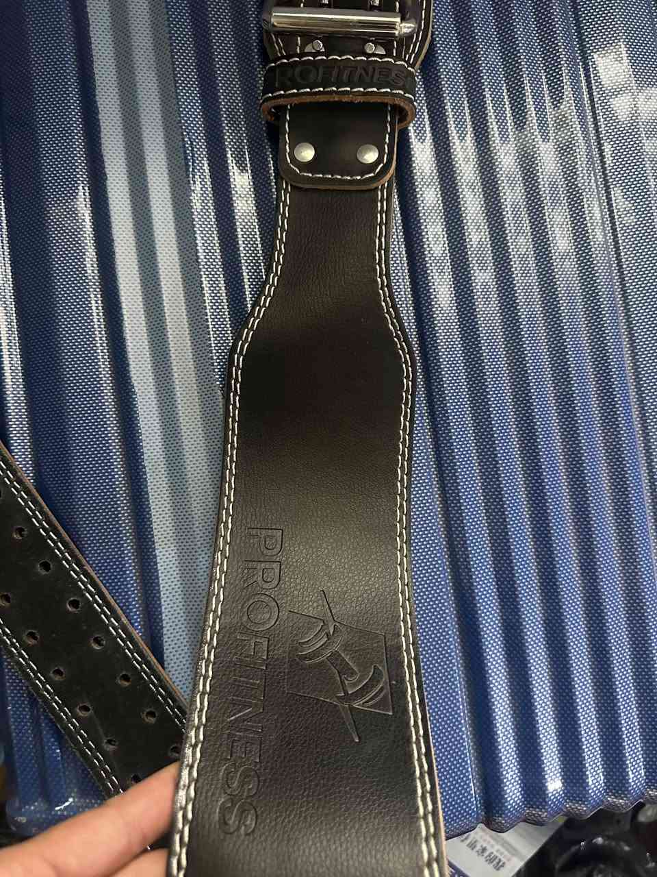 احزام تمرين جلد طبيعي اصلي شرط غير مستخدم ماركه امريكي *********** توصيل موجود
