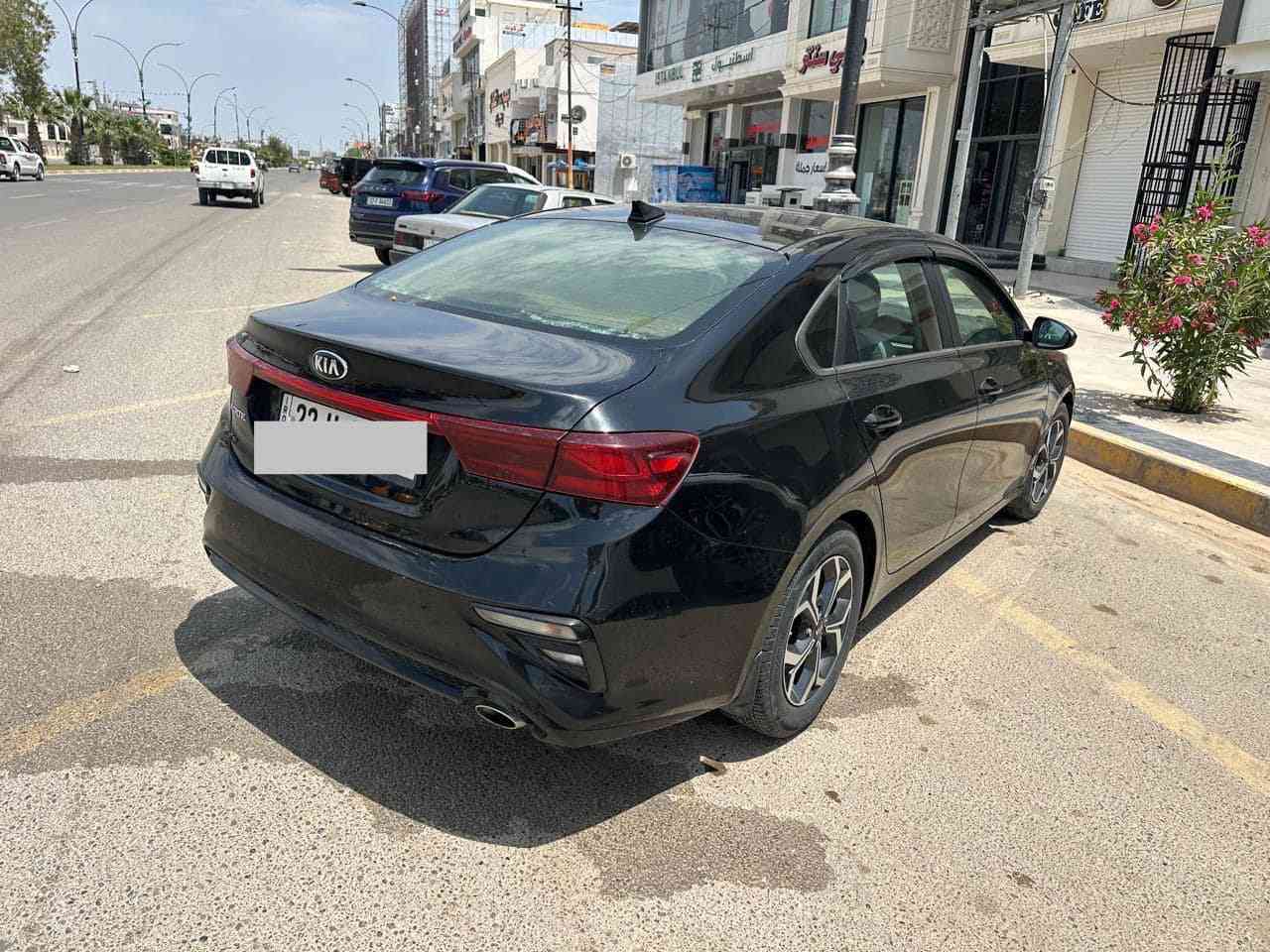 سلام عليكم
كيا فورتي موديل ٢٠١٩ 
رقم اربيل 
بيها شبر جاملغ وشبر بونيد  
بدون دواخل 
كامره خلفية
حساس امامي وخلفي 
رادار امامي 
خروج مسار 
محرك ٢٠٠٠ دوش المرغوب 
سعرها ١٢٤ ورقه وبيها مجال 
للتواصل / كركوك 
***********
