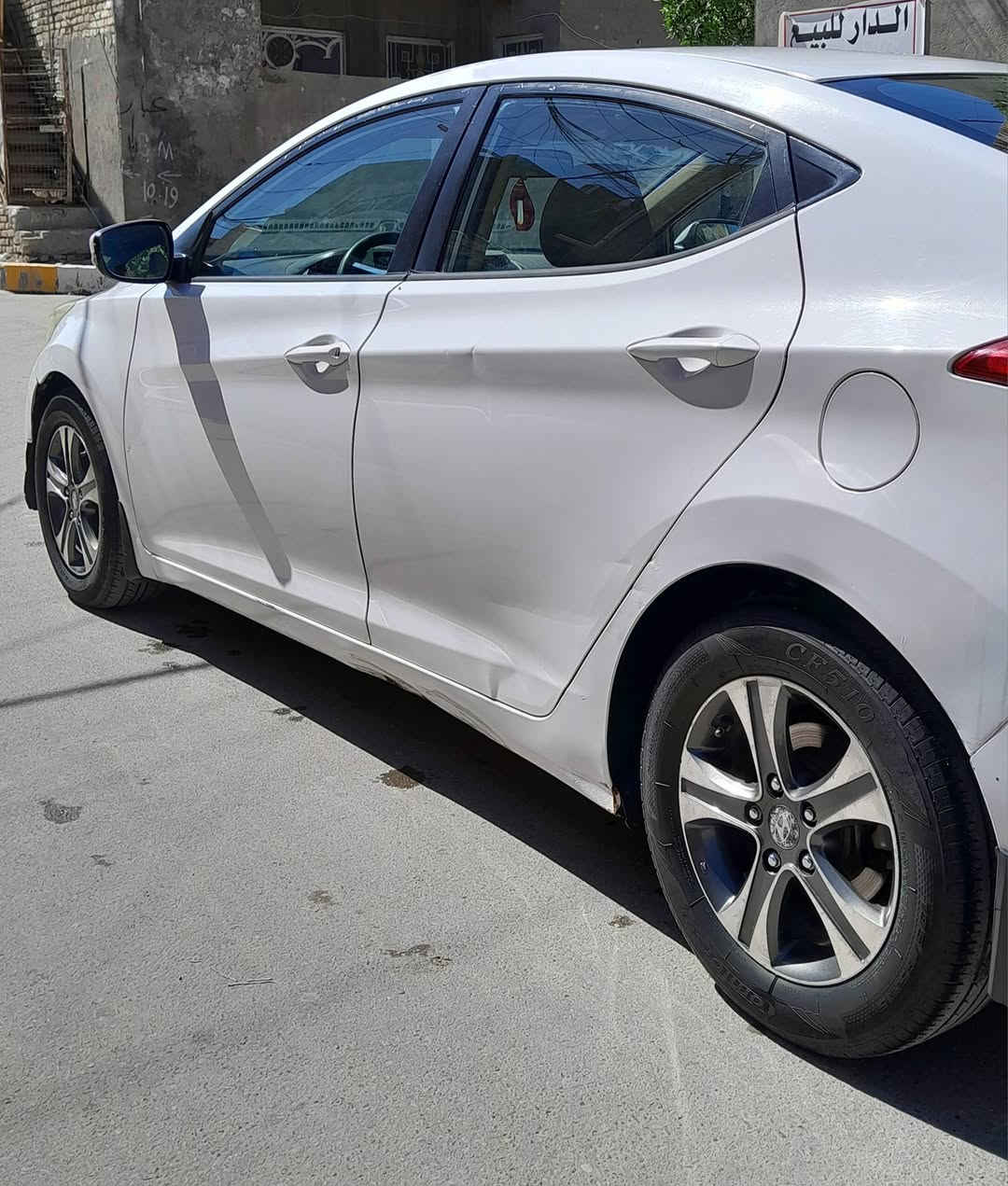 للبيع ❗❗❗❗❗❗
الانتره موديل 14 
سياره مكفوله من الضربه والتبديل والعيب الشرعي فقط صبغ بل دوسات 
تبريد شغال 🥶 تحكم استيرن شاشه كير ومكينه مكفولات حداديه جديده 
 سنويه جديده رقم انكليزي 
سياره باسمي مداور ثاني يوم
للاستفسار *********** بي واتساب
