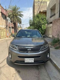 سورنتو 2014 وارد امريكي   مواصفات sxl اعلى فئه مبدل جاملغ وبنيد جهة ال...