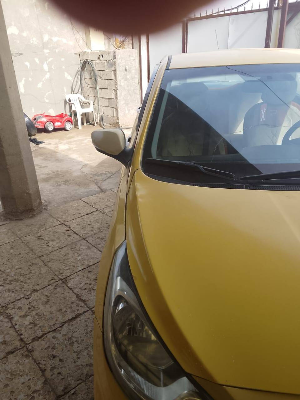 السلام عليكم للبيع اكسنت خليجيه ٢٠١٢السياره جاهزه تبريد تتفه تخم تاير مكينه جديده  مكان السياره بغداد تقاطع نهروان السعر 80وبيه مجال للشراي ***********
