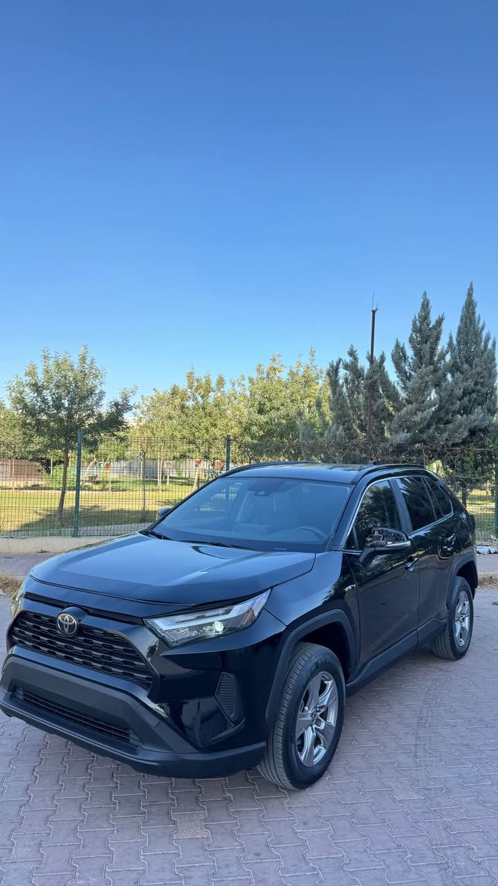 السلام عليكم 
 رافور موديل : 2023
سعر :188 
اللون :اسود 
حجم المحرك : 2.5L (4.سلندر)
 ملاحظة السيارة : چاملغ و شبر بنيد  صبغ

يرباك فقط  ستيرن طاگ مرجع بيلادي 

المواصفات : XLE
بصمة 
شغال
كاميرا خلفي
هاند بريك بصمة
اوتو هولد : 𝐀𝐔𝐓𝐎 𝐇𝐎𝐋𝐃 
اوتو ستارات : 𝐀𝐔𝐓𝐎 𝐒𝐓𝐀𝐑𝐓
اوتو ستوب : 𝐀𝐔𝐓𝐎  𝐒𝐓𝐎𝐏
رادار امامي (تحديد مسار)
رادار جانبي  (نقاط عمياء)
رادار خلفي (التحذير من الاصطدام)
حساسات امامي
حساسات خلفی
نظام : 𝐄𝐂𝐎
نظام : 𝐍𝐎𝐑𝐌𝐀𝐋
نظام : 𝐒𝐏𝐎𝐑𝐓
كشنات كهربائي
تحكمات استيرن
تبريد لمس 
تبريد مركزي 
لايتات (𝐋𝐄𝐃) ليد زينون بيلادي
بكلايتات 𝐋𝐄𝐃 ليد بيلادي
ويل كروم 

بعد هواية مواصفات…

‏‎تفاصيل اكثر الاتصال علی ارقام التاليه 
***********
‏ WhatsApp - Vibir‏‎‏‎‏
☎️ [hidden information]

عنوان📍عقره 
‏ اكر, نينوى
