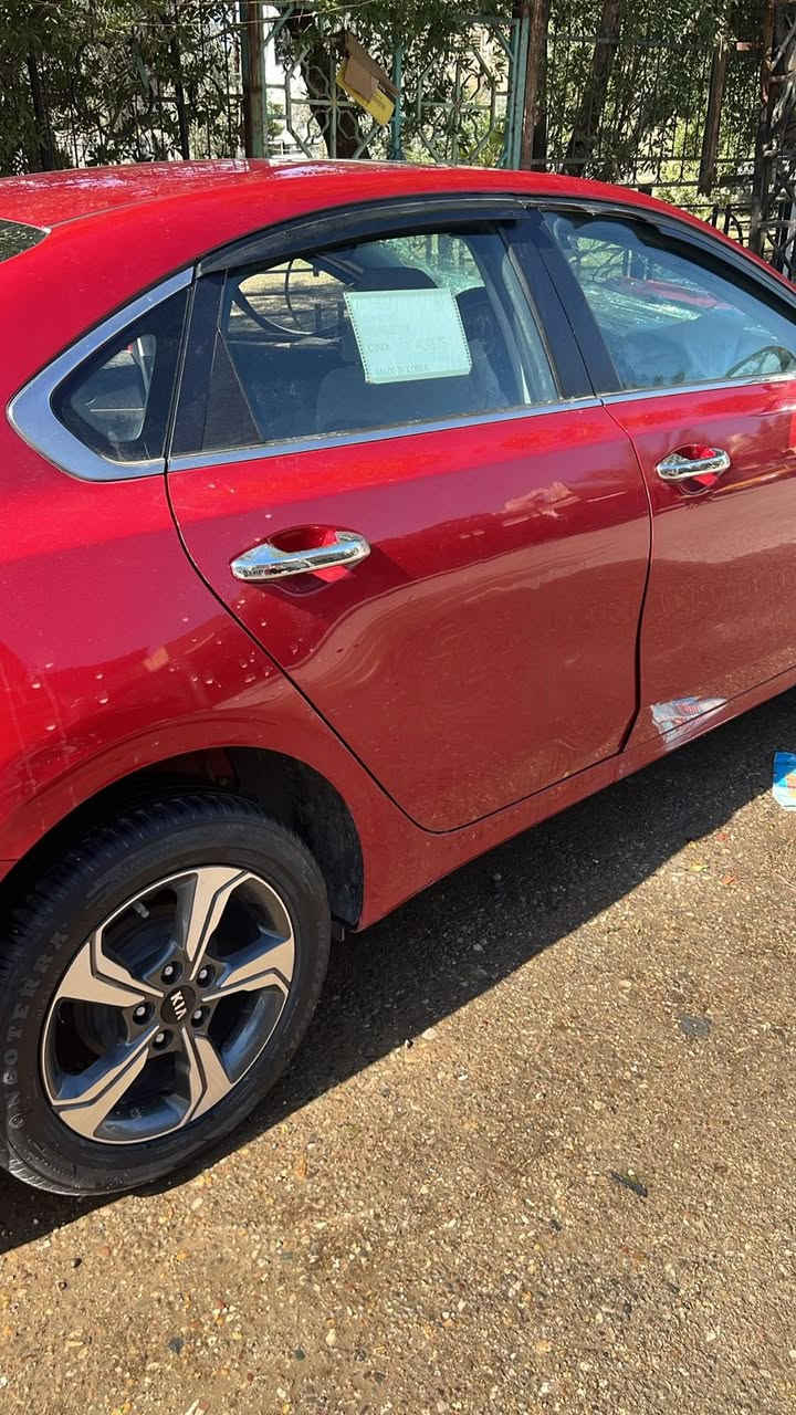 كيا سيراتو  ٢٠٢٠خليجي سابقا كفاله وهسه بيهه حادث ابيعهه على حادثه محرك شغال كير شغال سعر ٧٥وبي مجال مكاني بغداد الكاظميه رقمي ***********
