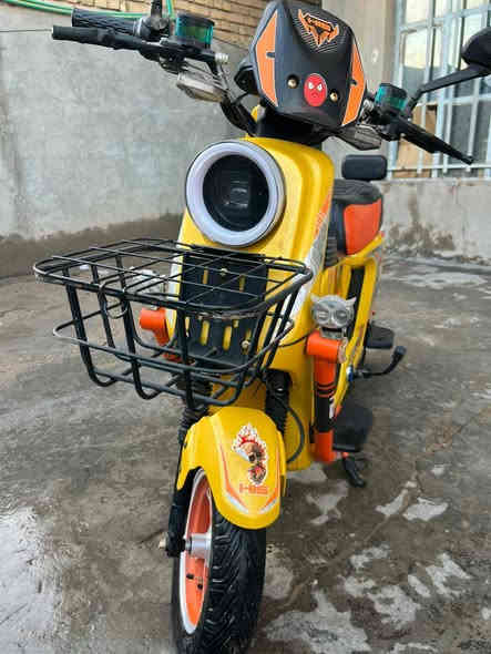 دراجة شحن
نوع H900
شركة HIS العالمية
دراجة جديدة مستعملة شهر
نظيفة جدا مثل ما موضح بالصور
5 بطاريات .. 4 سرع .. سرعة 99 .. تشغيل سويج +تشغيل عن بعد لاسلكي + تشغيل بصمة اصبع
نظام حماية من السرقة حساس جدا
لايت امامي عدد ٣ عالي وناصي وابيض واصفر ورماش فيدرالي سكن ودبل اشارة امامي وخلفي وبك لايت واشاير يمنه ويسرة
قفل ستيرن وقفل جنطة دراجة بيهة شلعة تشك الكاع وسرعة انطلاق عاليه لون ذهبي مميز دراجة شغال كلشي بيهة كهربائيات خير من الله
وبيهة مجال بسيط
للتواصل ***********
بي اتصال و واتساب بغداد
