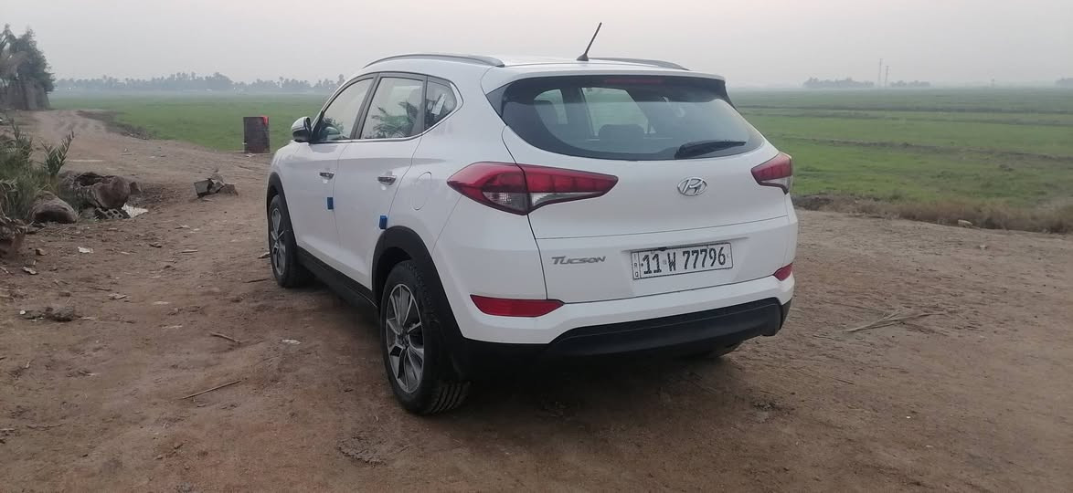 السلام عليكم توسان موديل ٢٠١٨ بأسمي رقم بغداد انكليزي هزه جديده قبل شهر
ماشيه ١٠٩ الف 
 السونار مرفق مع الصور

 السعر ١٨٥
ملاحظه السياره مراوس فقط ب سنتافي نظيفه وجاهزه بدون نواقص
كون اقل سعر
***********
العنوان النجف المشخاب
