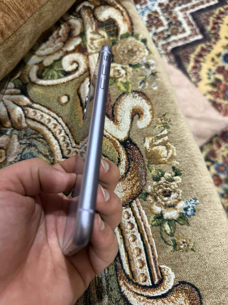 ١١ عـادي ممفتوح بطاريه ٧٦  شرق اوسط ٣ ايات شاشه بيها شخوط  بالزكه متبين الشخوط ذ ١٢٨ كارتونه ماكو ويا بس الشاحن سعر ٢٥٠ اي استفسار خاص توصيل ماعدي مكاني بغداد


**إذا كنت صاحب هذا الإعلان وتريد حذفه لأي سبب، رجاءا أرسل رسالة إلى الدعم الفني**