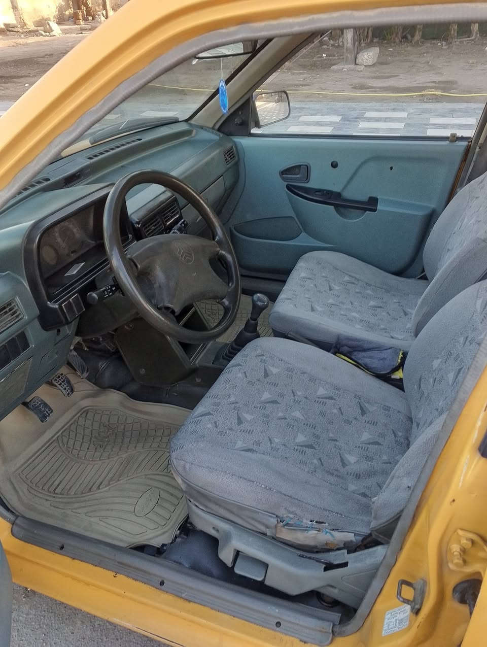 السلام عليكم ساييه للبيع 2011 سياره قطره صبغ مابيها مكان بغداد مدينه الصدر السعر 30 رقم الهاتف ***********
