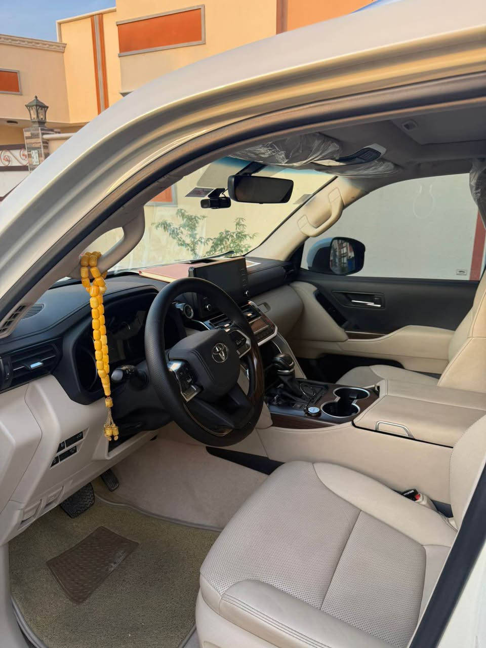 لاند كروز 2023 
بغداد بسمي 
كفالة عامة  سياره ساز   لمتدد فول موصفات 4 كامرات  مغلفة نانو سياره جديده وماشيه 60
إستفسار 
*********** البصرة, العراق
