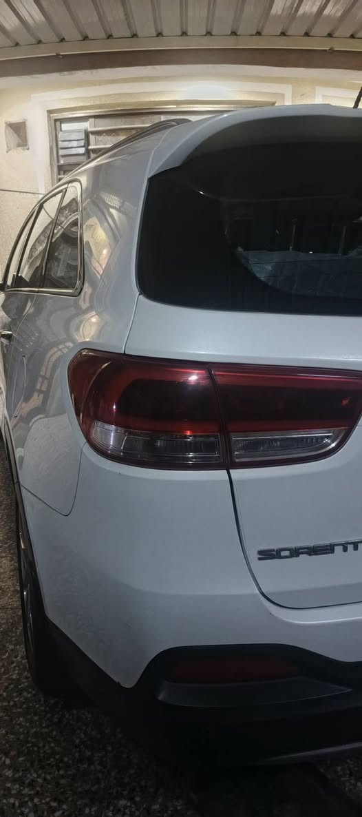 السلام عليكم سورنتو موديل 16 سياره مقفوله  فول سته سلندر بابل  رقم***********9
