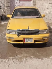 تويوتا كراون بطة • كراون بطة • تويوتا 2000 • كراون منفصل • بطة منفصل •...
