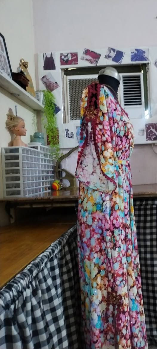 مساء الخير والعافيه 🌹
فصال جديد كشمير ستراس وبالعافيه لزبونتي  الورده 🌹🌹
اي موديل قابل للتنفيذ مكاني الكوت منطقة تموز متوفر خدمة توصيل لجميع مناطق الكوت والمحافظات


**إذا كنت صاحب هذا الإعلان وتريد حذفه لأي سبب، رجاءا أرسل رسالة إلى الدعم الفني**