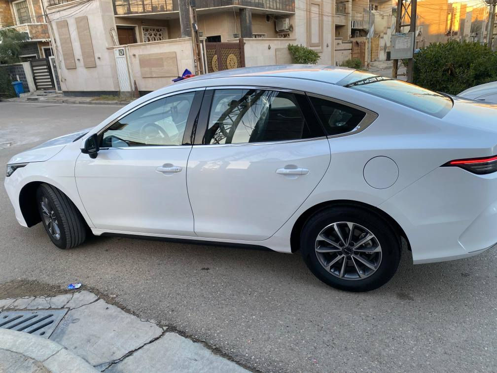 سلام عليكم للبيع 
BYD Destroyer 05 / 2025
سياره مكفوله كفاله عامه وسونار موجود من طلعت من لمعرض 
رقم بغداد بسمي 
غراضها كلها كامله كرت وبصمه
وارضيات حوضيه رزلاين 
درع شااشات ضد الكسر 
منزل كافه لبرامج ع شاشه 
مبدل دهن اصلي وكاله

 
السعر 20,400
مكاني السيديه 
*********** بغداد, العراق
