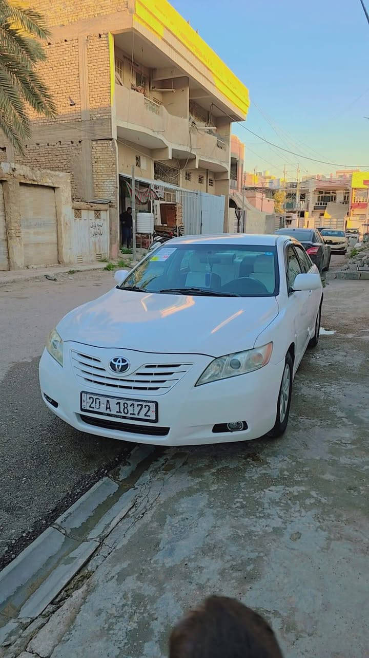 السلام عليكم ... كامري 2008 أمريكي  LE  بأسمي تحويل مباشر  ماشيه/ 105 / سنويه تنتهي نهايه 2027 هزه جديده كير محرك 2400 خير من الله بس تبريد بي عطل حداديه  جديده تخم تاير  ايباد وكامره خلفيه كشن كهربائي وعليها دوشمه غرفه جديده كاعيات سفاري وكشنات جلد كهربائيا جديده ماكو اي نقص .ليبل واحد فقط كلير جاملغ خلفي وباب . سعرها 106وبيها مجال بسيط للطيبين ..
مكاني بعقوبه . ***********
