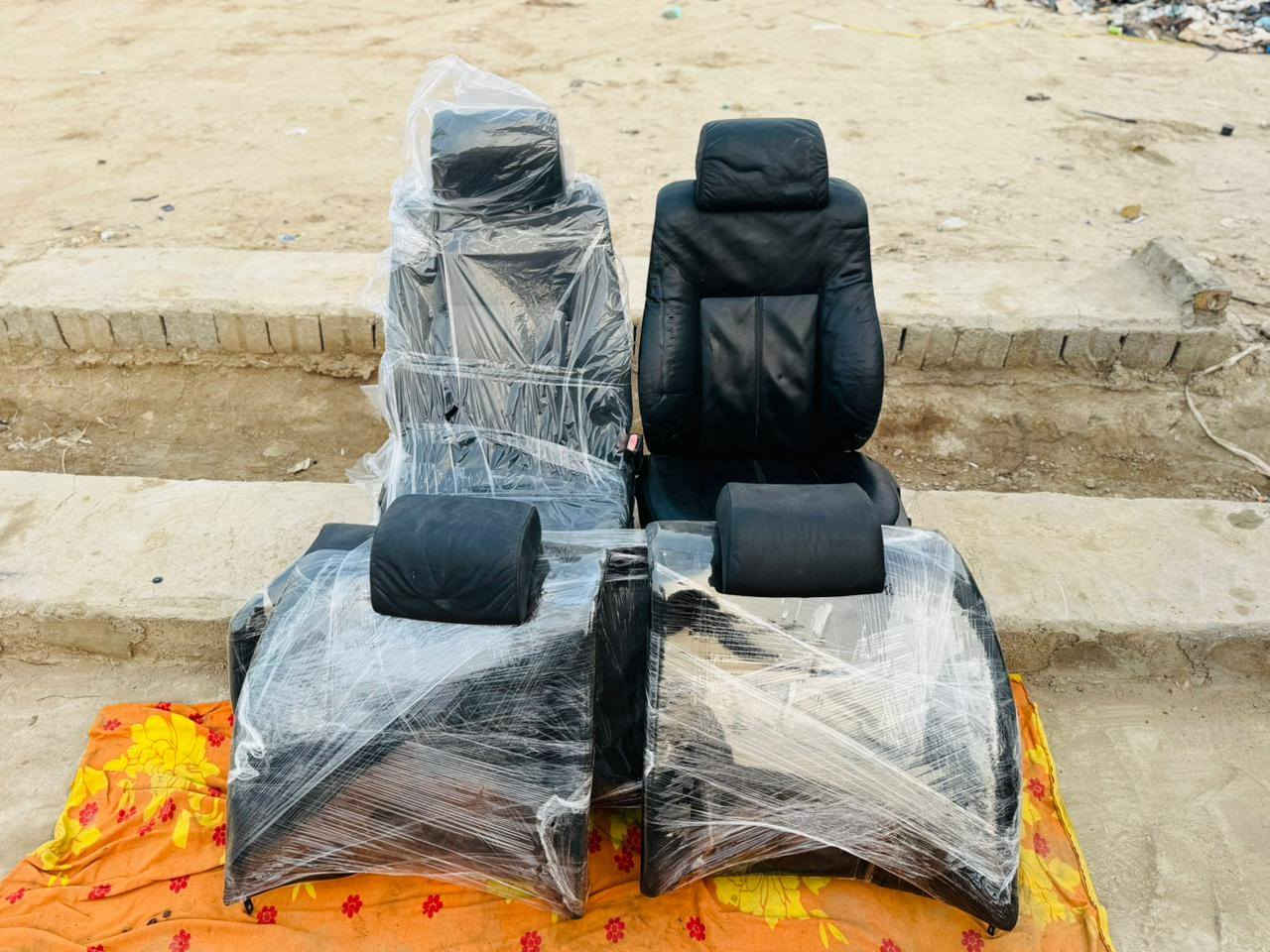 السلام عليكم رمضان كريم انشاء متوفر للبيع غراض خفاش السعر خاص وبيك خير ودلل المكان بابل الحمزه الغربي  ***********
