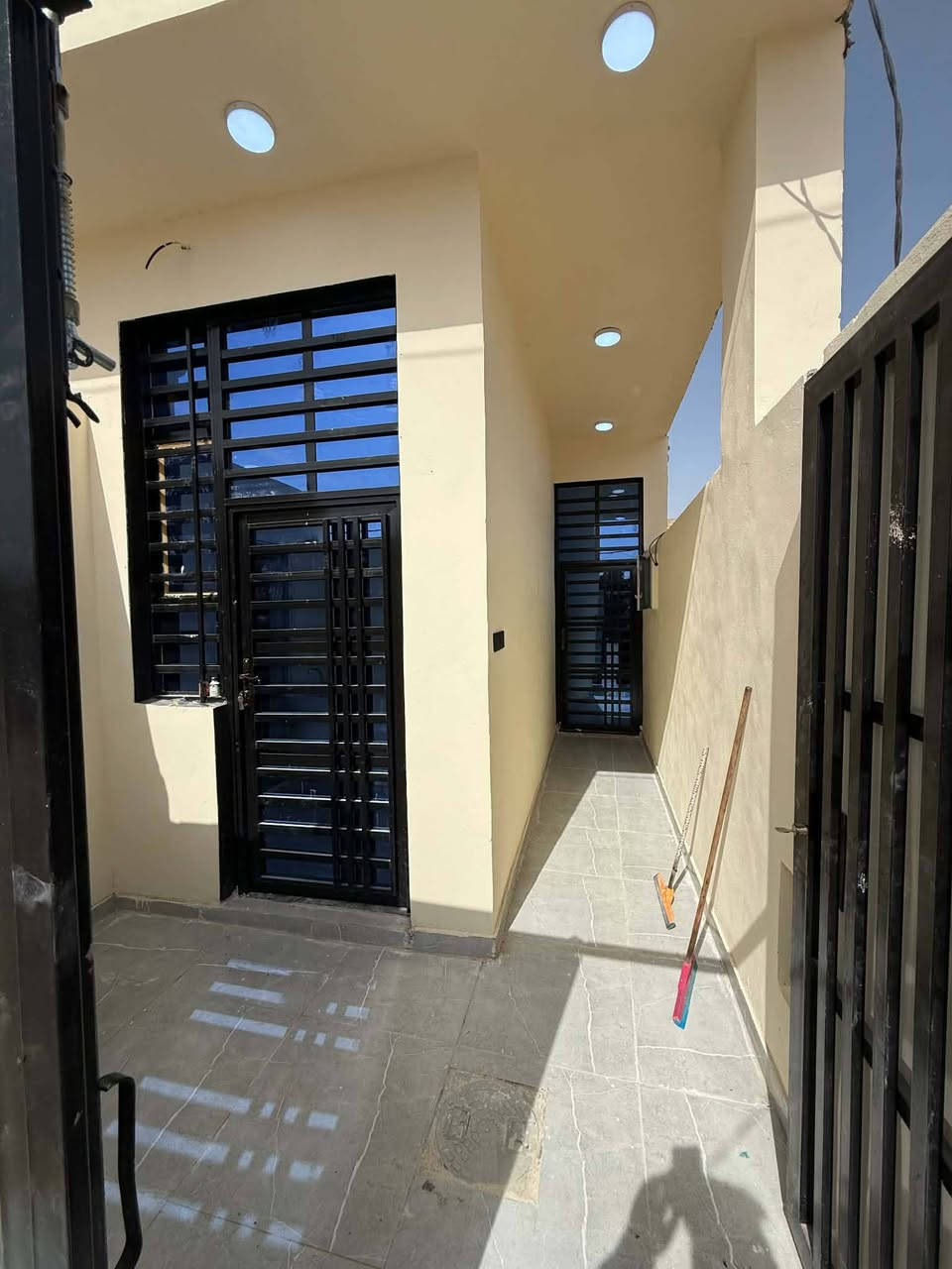 بسم الله الرحمن الرحيم يعلن مكتب بركات علي الاكبر للعقار 🔱بيت للبيع المساحه 100 متر طابق ونص 💡 السعر 98 مع المجال  حي النداء شارع مجمع بيتي عمود 54 ✅ 🌛 منطقت 49
الطابق الاول يحتوي على ♻
✅غرفه
✅صاله
✅مطبخ
✅استقبال
✅حمامات خارجيه وداخليه
#الطابق ونص
✅غرفه عدد 2
✅صاله
✅مطبخ
✅حمامات
البيت درجه اولى بناء حديث

🌖
للاستفسار *********** 
📩📩
#ملاحضه_يوجد_واتساب📩
