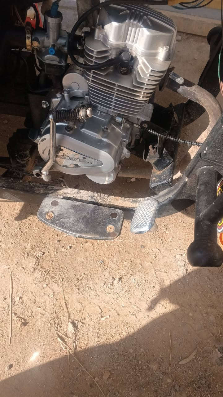 سلام عليكم ستوته امتار للبيع مديل 16اوراق اصوليه السعر مليون وستميه وبيها مجال ستوته شوفت عينك مكفوله من دعاميه لدعاميه نكره سلف العنوان شنافيه صوب الخسف ***********
