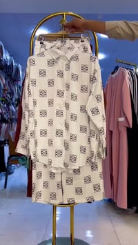 ملابس • متابعة • تفاعل