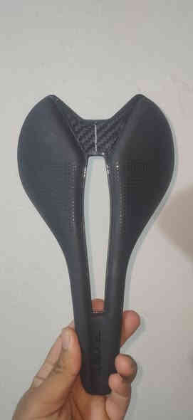 سلام عليكم اخواني جمعة مباركة ان شاء الله تم تخفيض اسعار غراض الدراجة الهوائية ستيرن كاربون ٢٠ الف ركبة كاربون ١٥الف سرج كاربون ٢٠ بوري كاربون سعره ١٠ واذا شلعه اتساهل الاسعار قفل لين ماكو بسوق هيج سعر والشراي يتفضل رقمي للتواصل ***********
