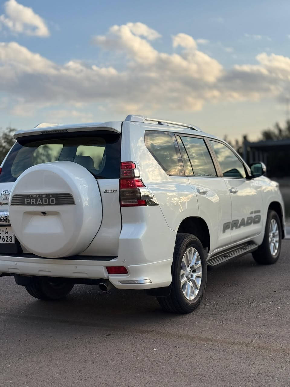 السلام عليكم برادو 2017 GXR فول موافات دبل تانكي ماشية 120 سبير منارل سيارة مكفولة من الحادث والصبغ فقط دعامية امامية مكينه 6 سلندر مكفولة على الشركة رقم اربيل دولي سعرها 335 بيه مجال مكانها بغداد بلديات اي استفسار ***********
