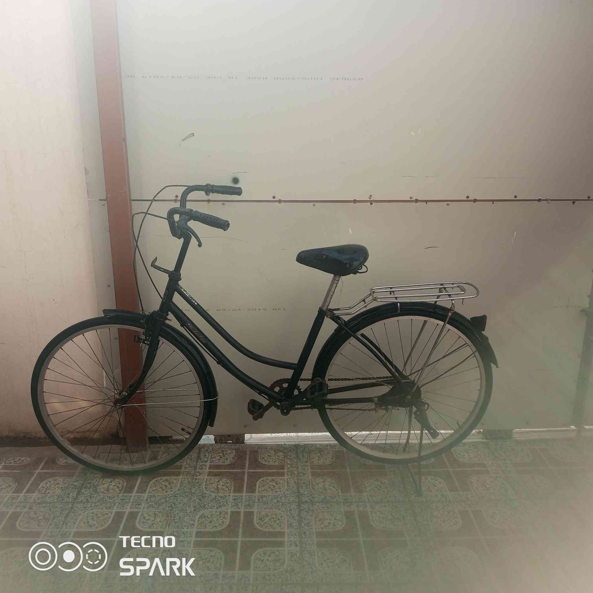 السلام عليكم بايسكل للبيع
النوع ياباني 
الحجم 26 السعر 40 وبي مجال الاتصال على الرقم التالي ***********
