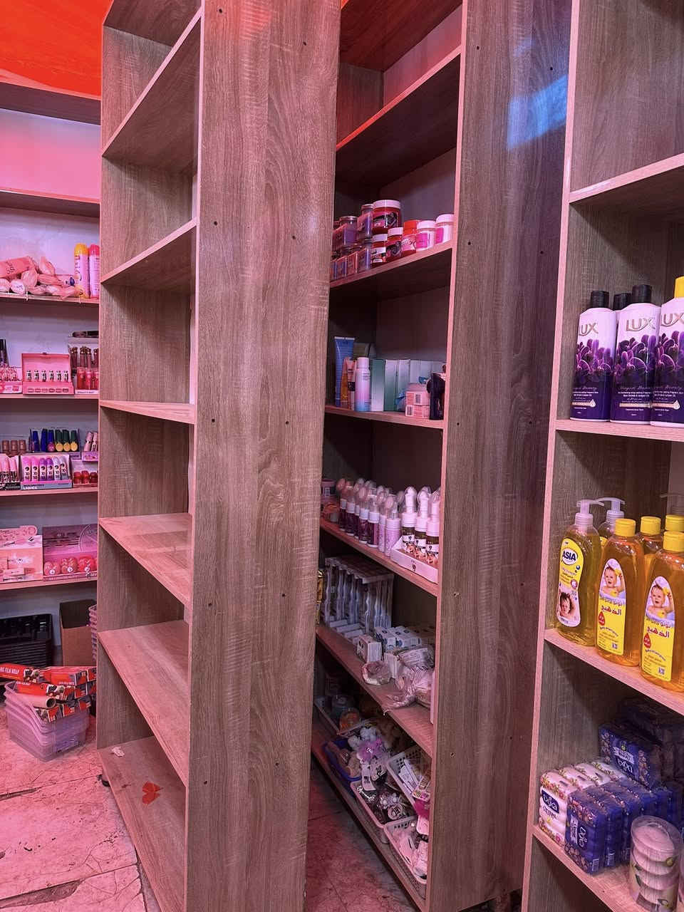 فاترينات للبيع عدد ٨
المكان الغزاليه


**إذا كنت صاحب هذا الإعلان وتريد حذفه لأي سبب، رجاءا أرسل رسالة إلى الدعم الفني**